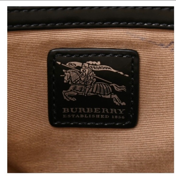 VGC Burberry Nickie Regent Nova check shopper tote bag, black patent trim. - Picture 3 of 9